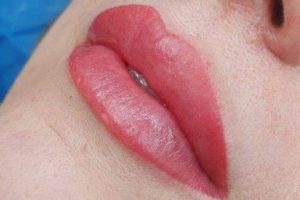 lippen von kundin nach permanent makeup bei vita aesthetica in bad rappenau bei heilbronn